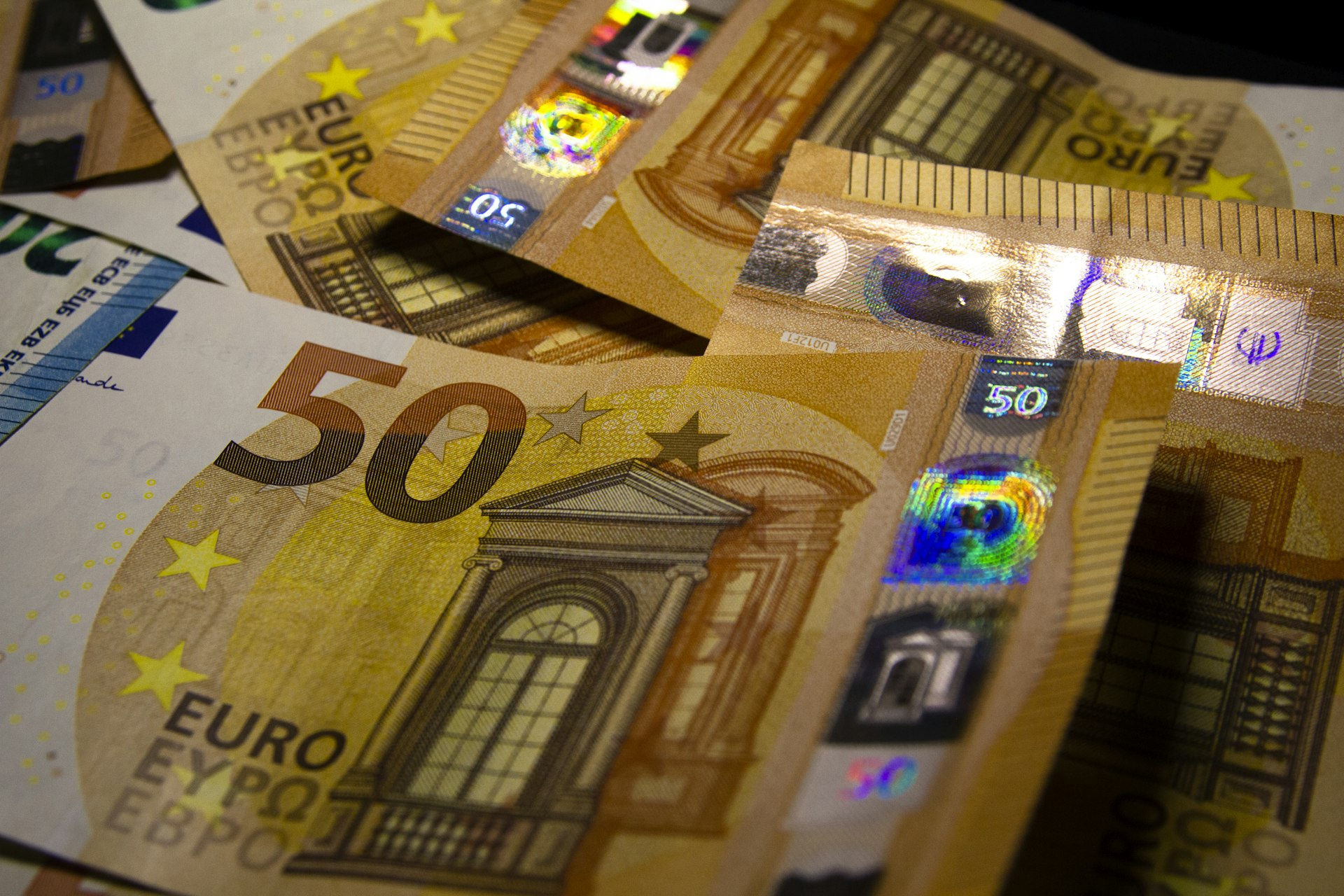 Central Bank Digital Currencies: Shaping the Next Era of Global Finance