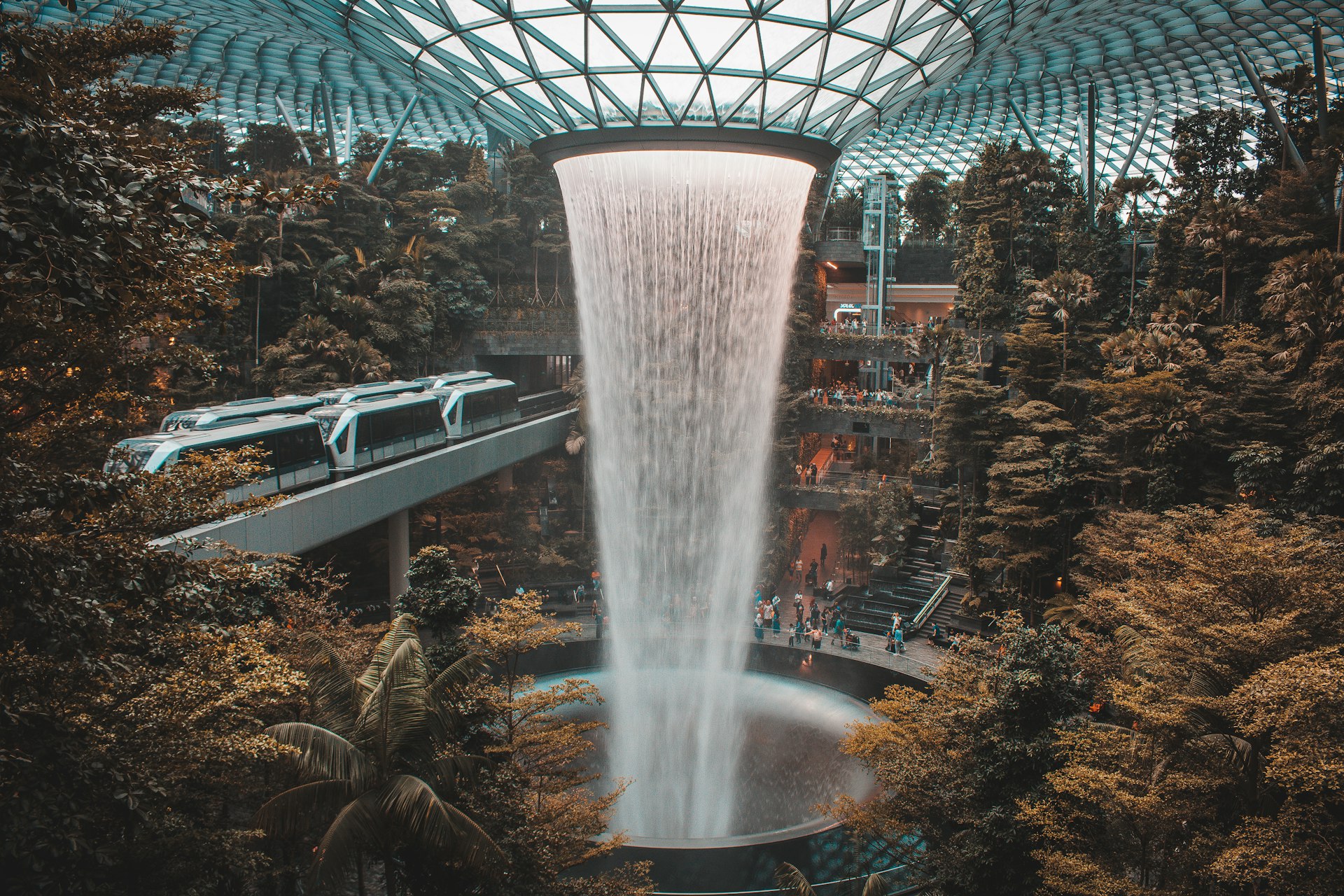 The Next Frontier: How the Metaverse is Transforming Immersive Travel Experiences
